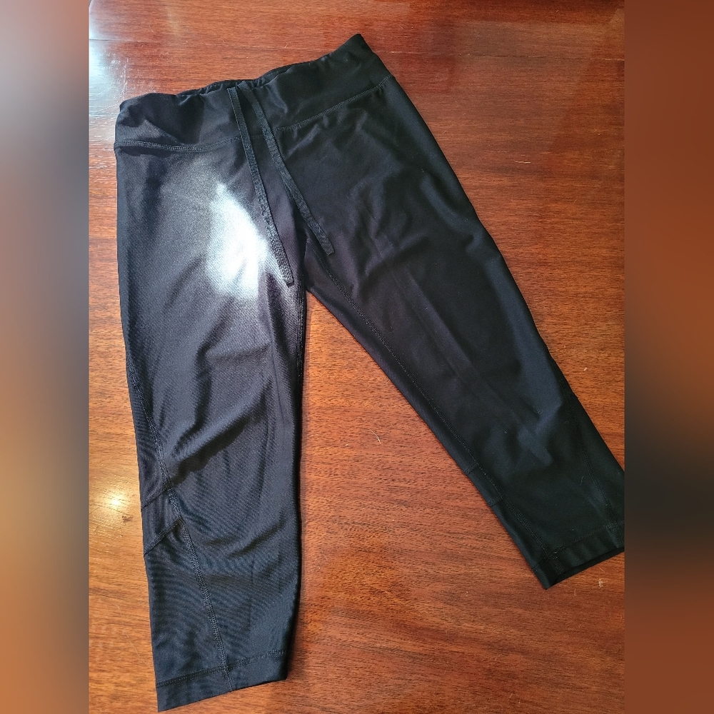 Pure NRG athletics tights. Size medium.